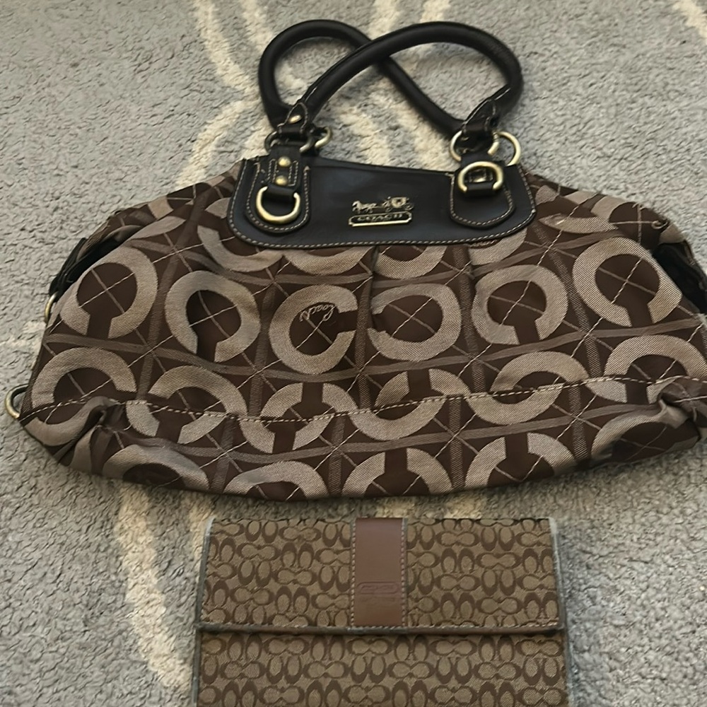 Coach purse great condition